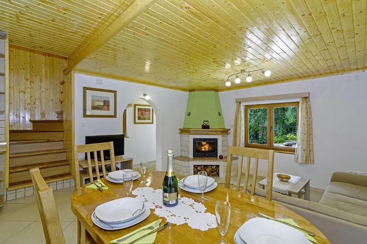 Chalets Bogo & Neno Ledenice